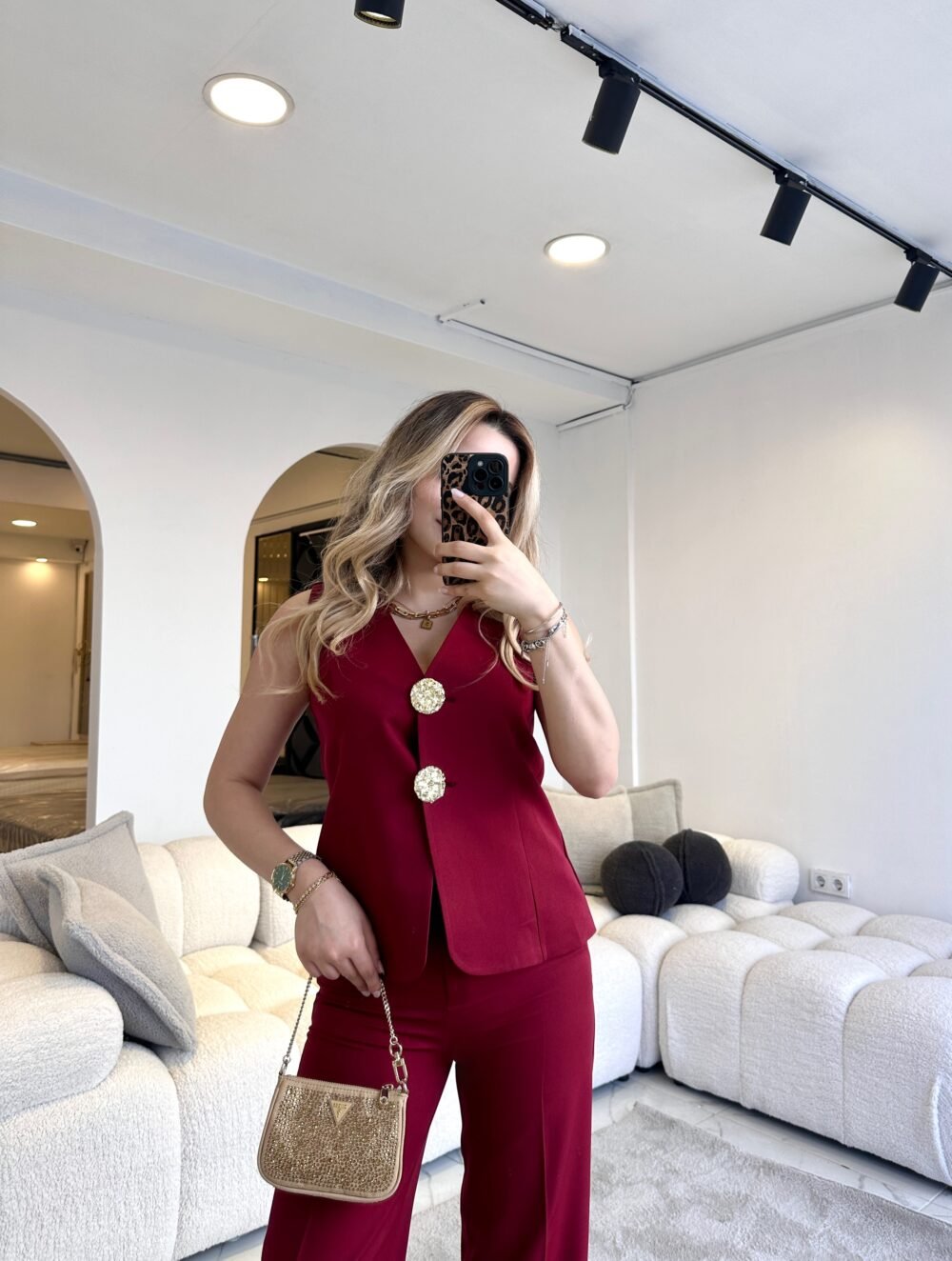 Shop Secondary Image